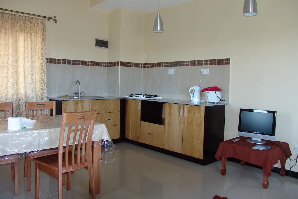 Apartment, 2 Bedrooms | Private kitchen