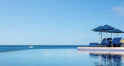 Marina Suites