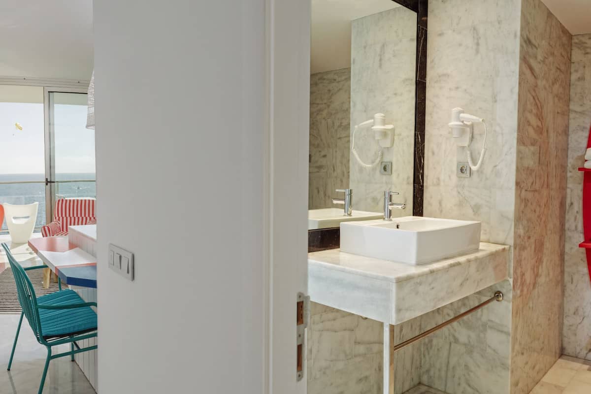 1 bedroom, blackout curtains, iron/ironing board, free wifi