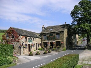 Exterior - Pack Horse Inn (High Peak)