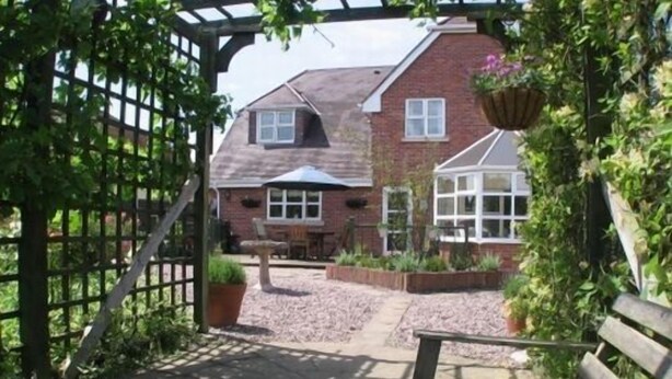 Exterior - Roseville Bed & Breakfast (Chester)