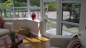 Lounge - Roseville Bed & Breakfast (Chester)