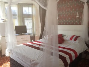 패밀리 더블룸 또는 트윈룸, 전용 욕실 | 오리/거위털 이불, 각각 다른 스타일의 인테리어, 각각 다르게 가구 비치, 다리미/다리미판