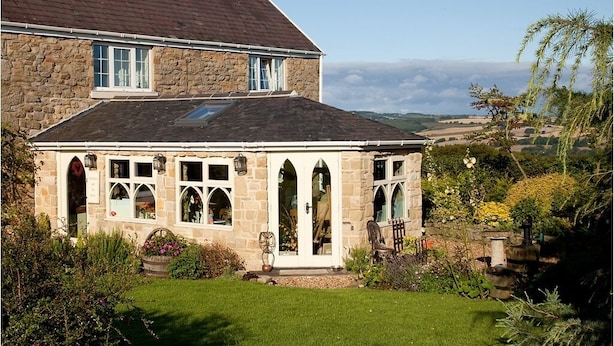 Exterior - East Byermoor Guest House (Newcastle-upon-Tyne)