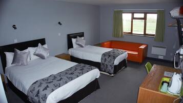 Double or Twin Room | 1 bedroom, Egyptian cotton sheets, premium bedding, desk