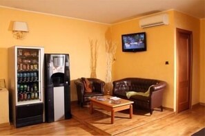 Lobby-Lounge