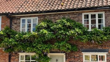 Cottage, Private Bathroom (Ivy - Self Catering) | Exterior