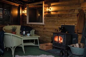 Deluxe Cabin, Ensuite - The Durham Ox (York)