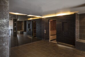 2 phòng trị liệu, dịch vụ massage 