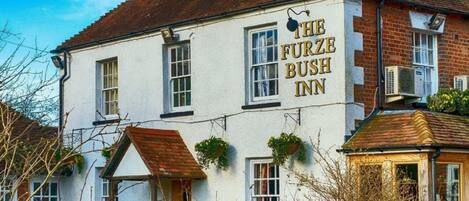 Fachada de la propiedad