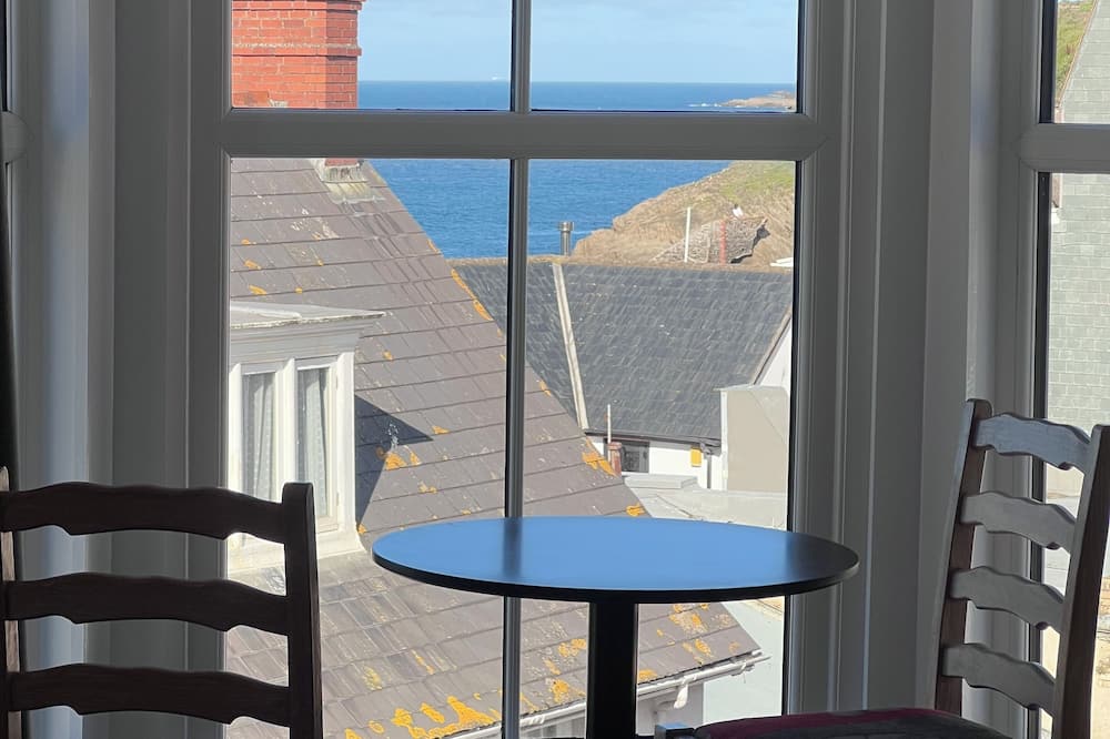The Harbour Lights - Woolacombe