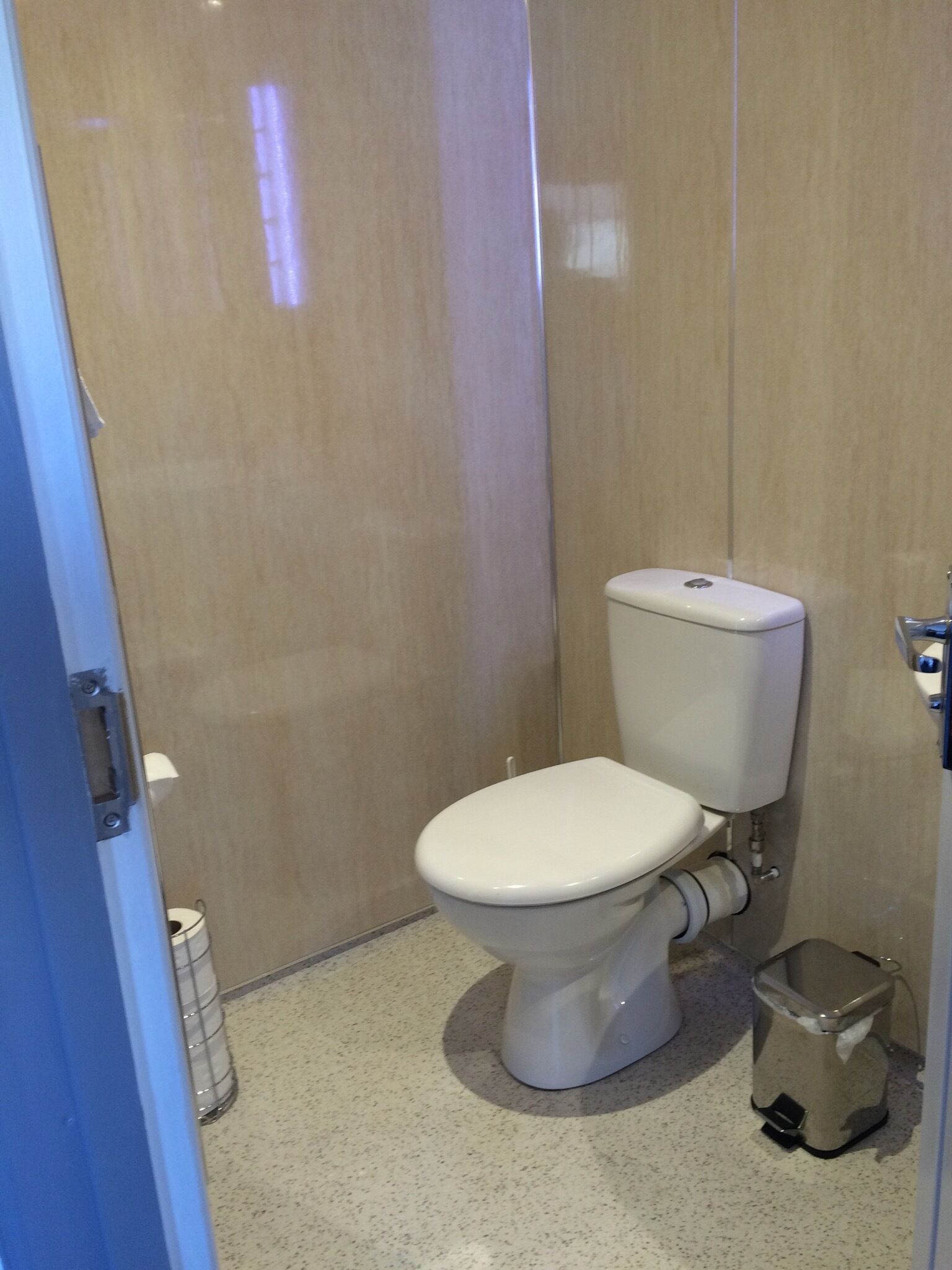 double or twin room, ground floor (links snug) | premium bedding