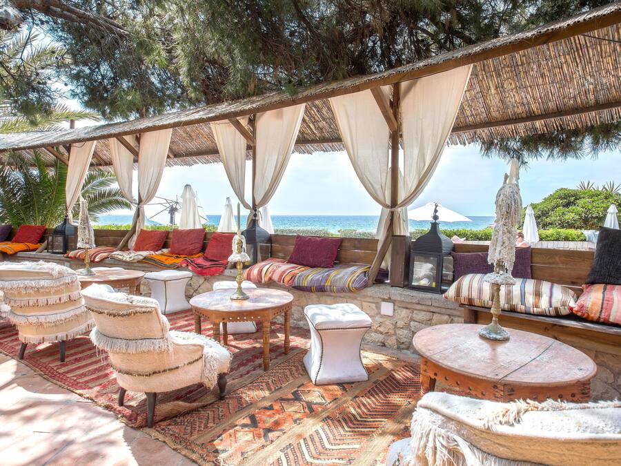 3 restaurants servant le dîner, spécialités Cuisine fusion