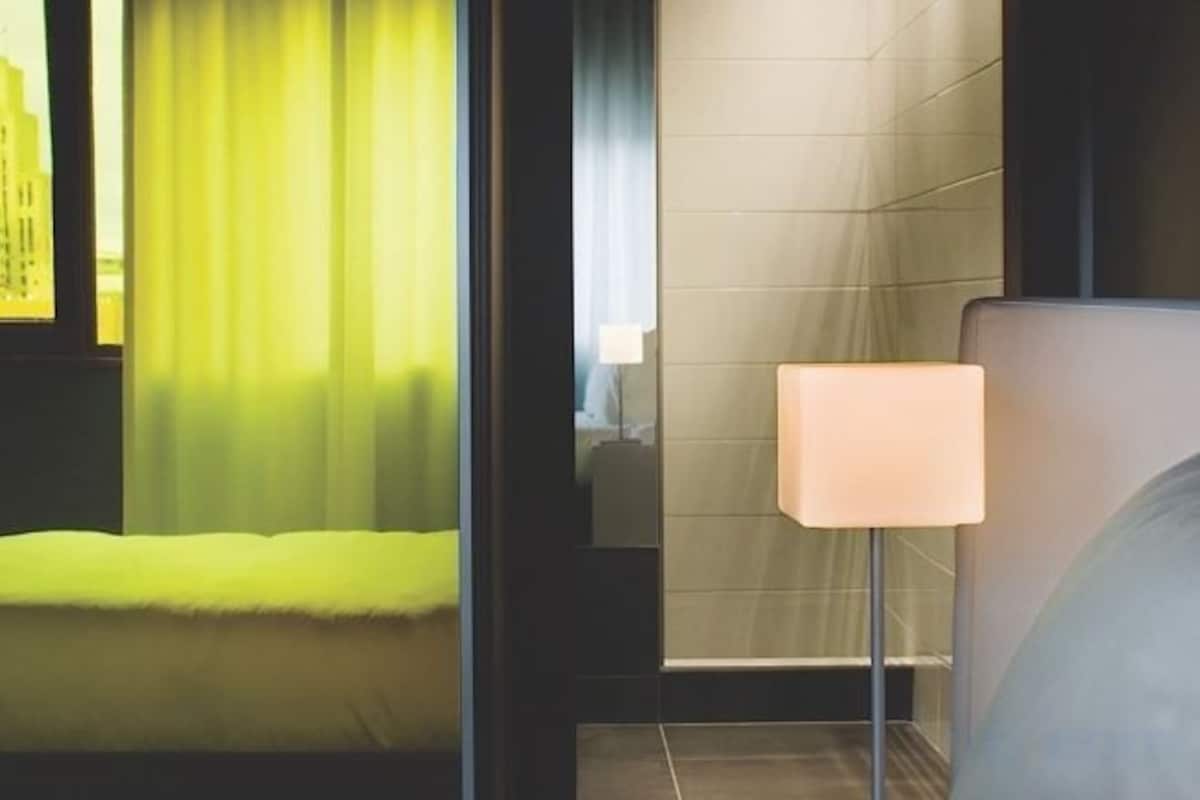 Biancheria da letto di alta qualità, una cassaforte in camera