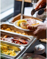Desayuno buffet todos los días (con cargo)