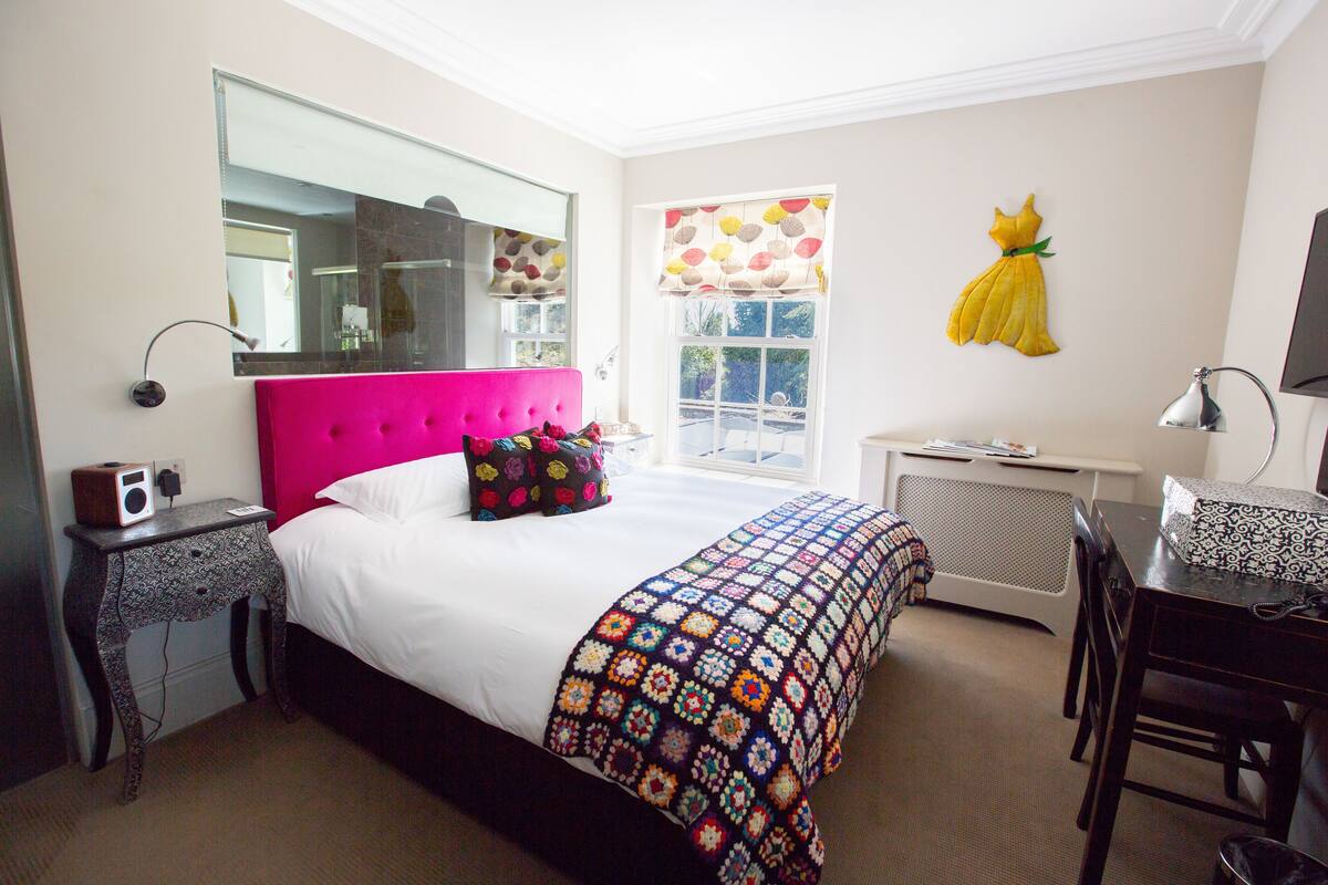 Premium bedding, in-room safe, soundproofing, iron/ironing board