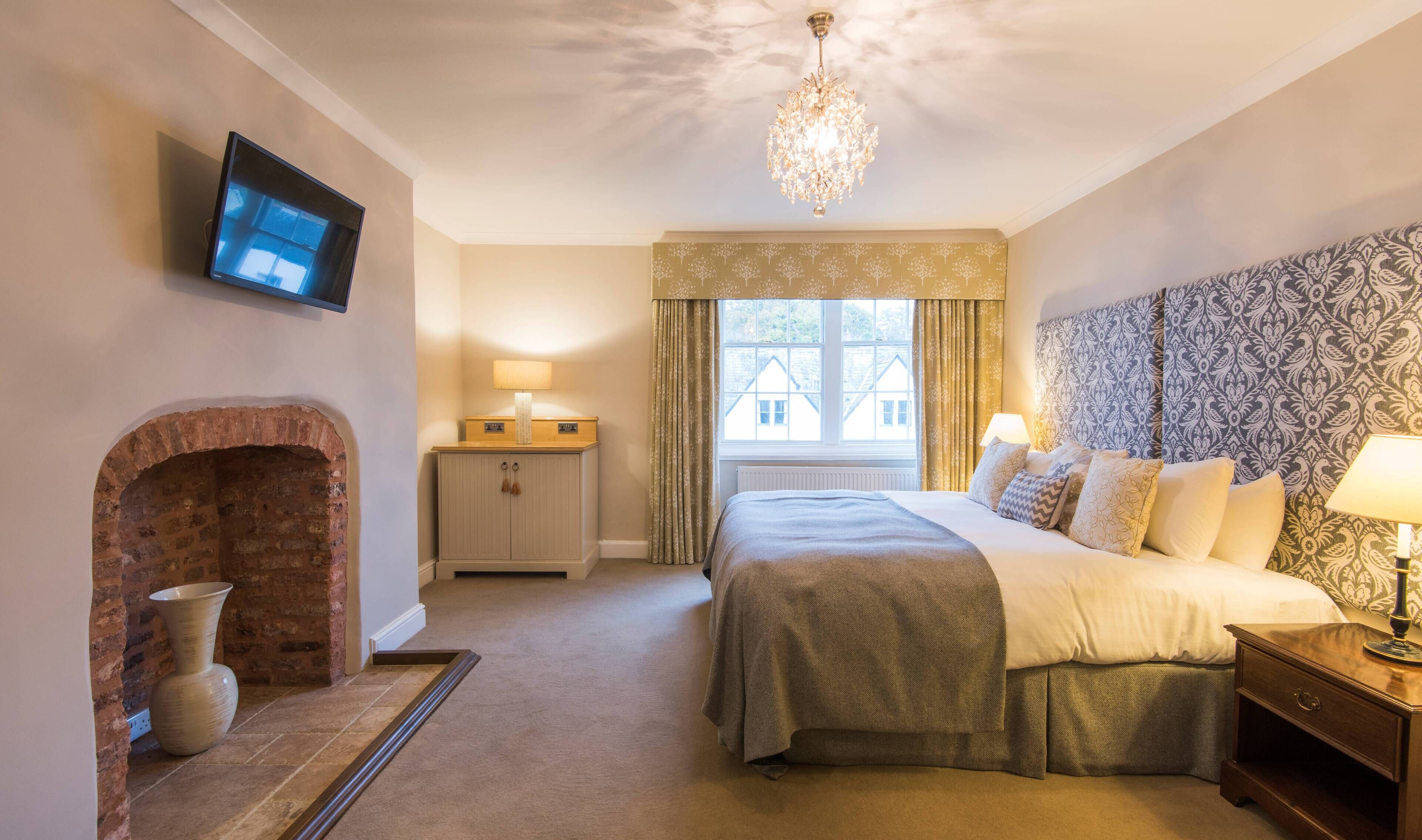 finest room | individually decorated, individually furnished, desk, blackout curtains