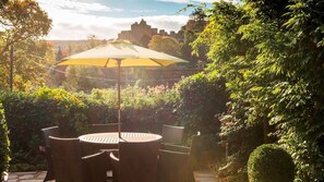 Terrace/patio - Luttrell Arms Hotel (Minehead)