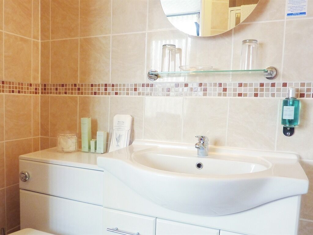 Double Room, Ensuite (Slay Bed) | Free WiFi