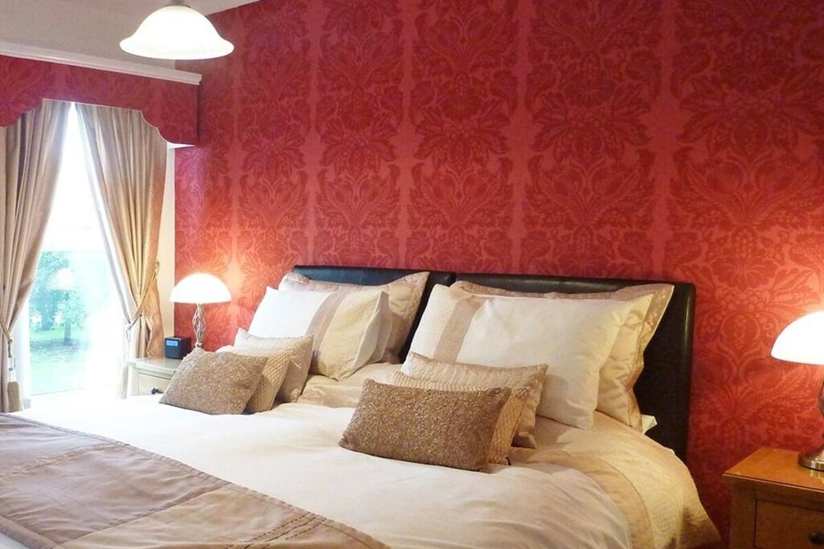 Superior kamer, 1 twee- of 2 eenpersoonsbedden, en-suite badkamer | Gratis wifi