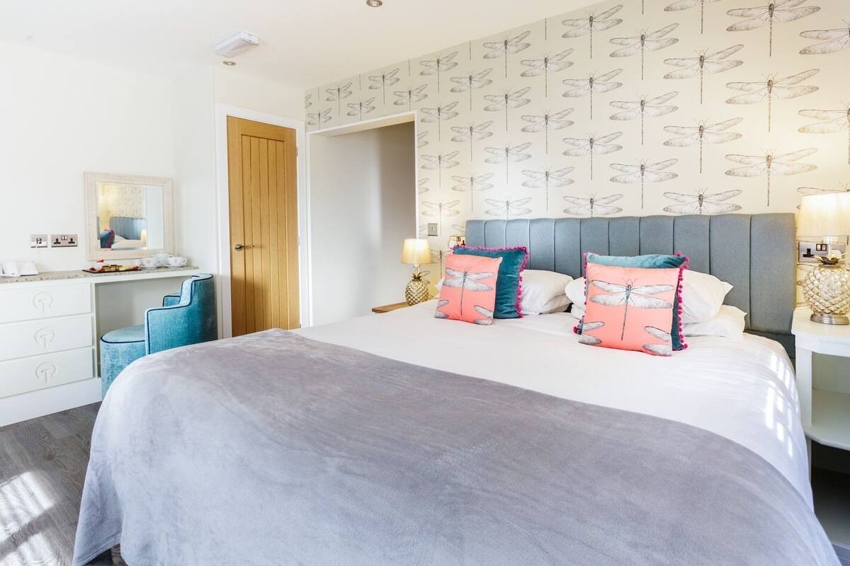 Superior Suite, Ensuite (Dragonfly)