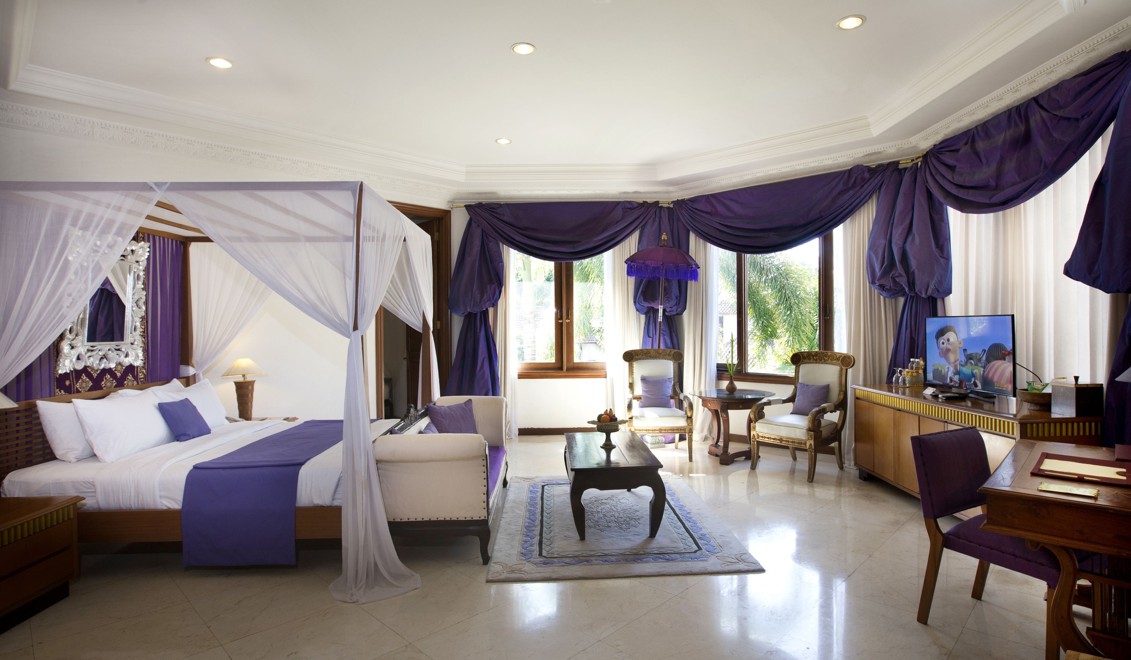 suite (governor) | minibar, in-room safe, desk, iron/ironing board