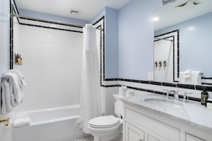 Two Bedroom Suite - Two-Bedroom Family Suite - Full Kitchen & Parking | Bathroom | Combined shower/bathtub, designer toiletries, hair dryer, towels