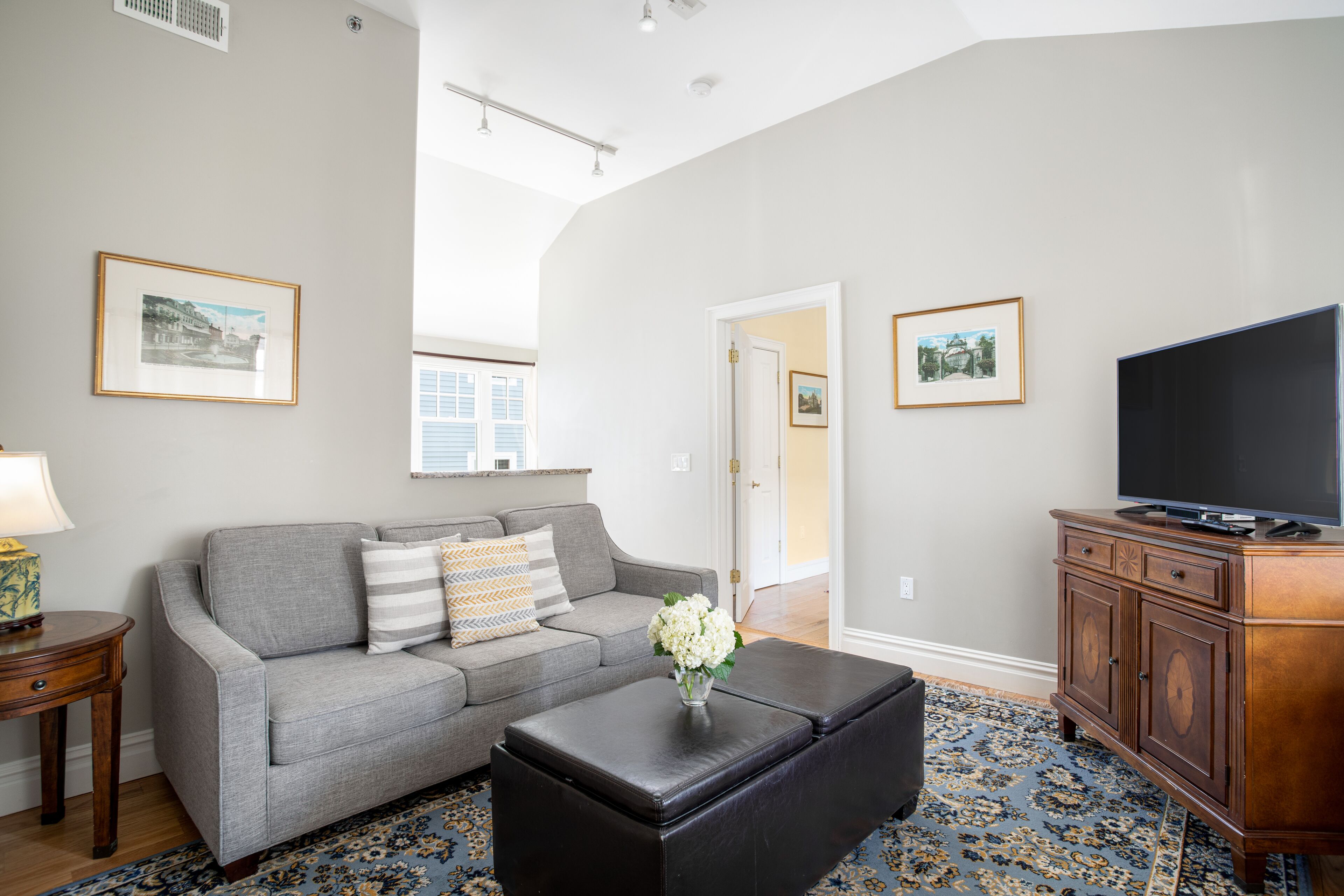 luxury suite, 1 bedroom | living area | 50-inch flat-screen tv with digital channels, tv, netflix