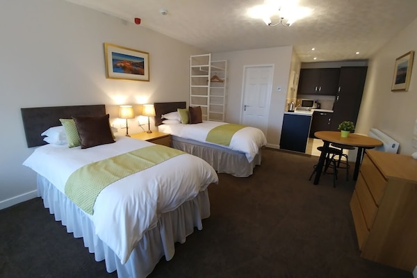 Studio, Ensuite (Twin) | 1 bedroom