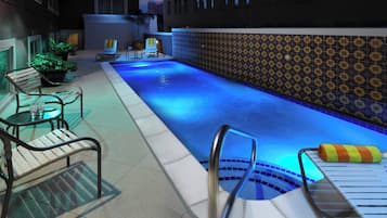Utomhuspool