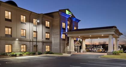 Holiday Inn Express Hotel and Suites of Opelika/Auburn by IHG