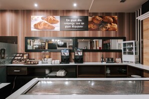 Daily buffet breakfast (EUR 9.50 per person)