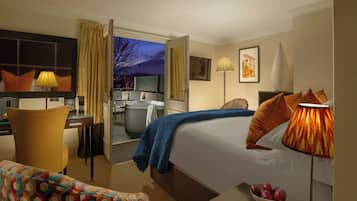Egyptian cotton sheets, premium bedding, free minibar items