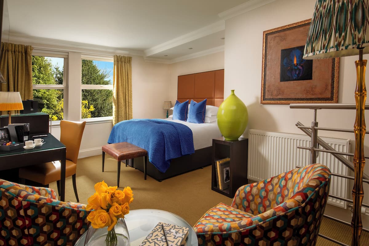 Chic | Egyptian cotton sheets, premium bedding, free minibar items
