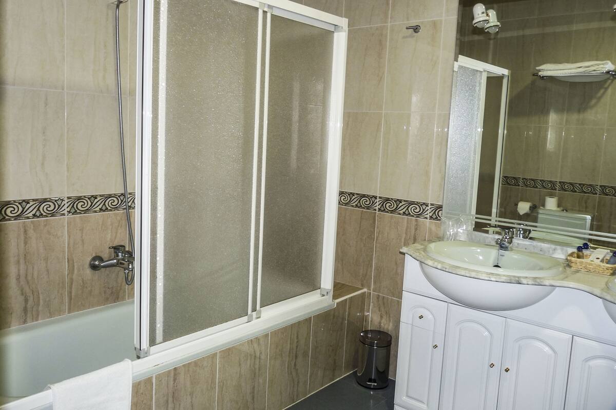 Standard Room | In-room safe, desk, free WiFi