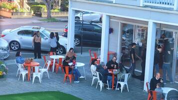 Udsigt til gårdsplads