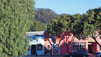 Deluxe-Zimmer | Blick auf die StraĂe