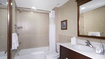 Miljøvennlige toalettsaker, hårføner og håndklær