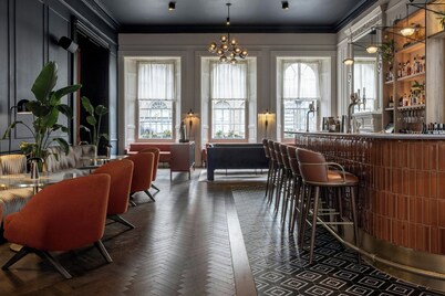 Apex Waterloo Place Hotel