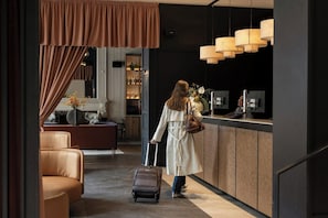 Mostrador para check-in y check-out