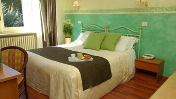 Desk, iron/ironing board, free WiFi