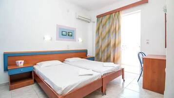 Caja de seguridad en la habitación, wifi gratis y ropa de cama