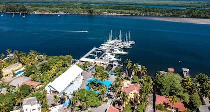 Hotel Bahia Del Sol