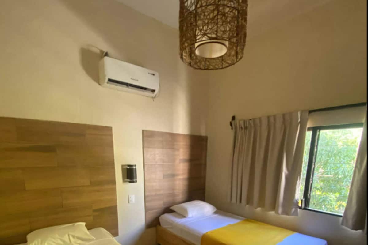 Triple Room | 1 bedroom, bed sheets