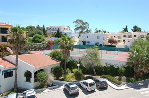 Free self parking - Monte Dourado Resort (Lagoa)