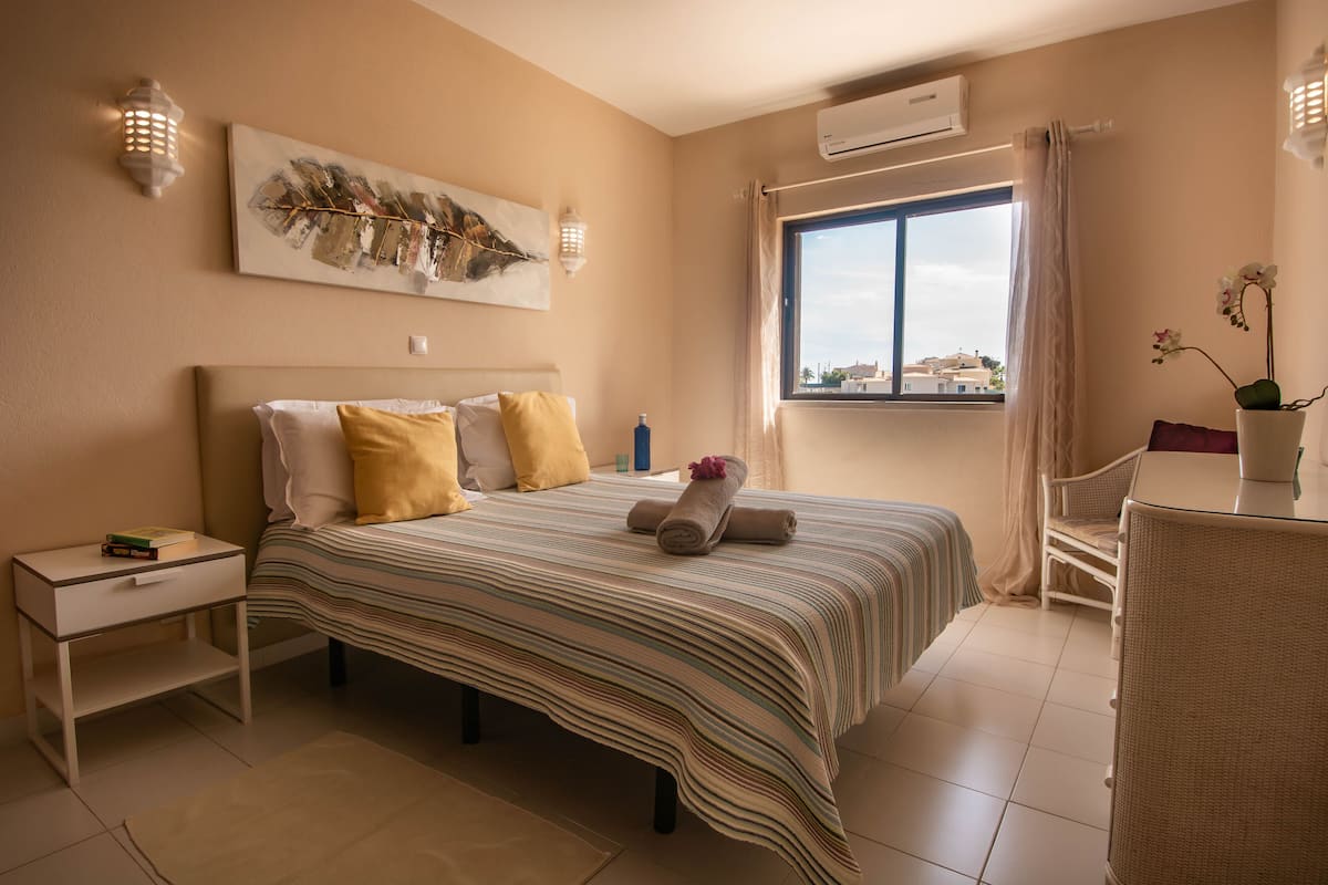 Appartement Supérieur, 2 chambres | 2 chambres, fer et planche à repasser, lits bébé (en supplément)