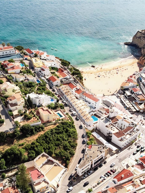 Sulla spiaggia