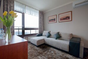 Executive Room, 2 Bedrooms, Mountain View