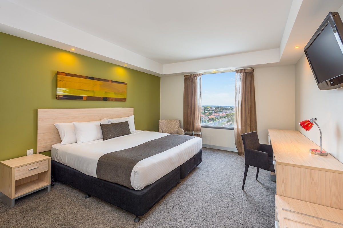 1 chambre, minibar, coffre-fort, bureau