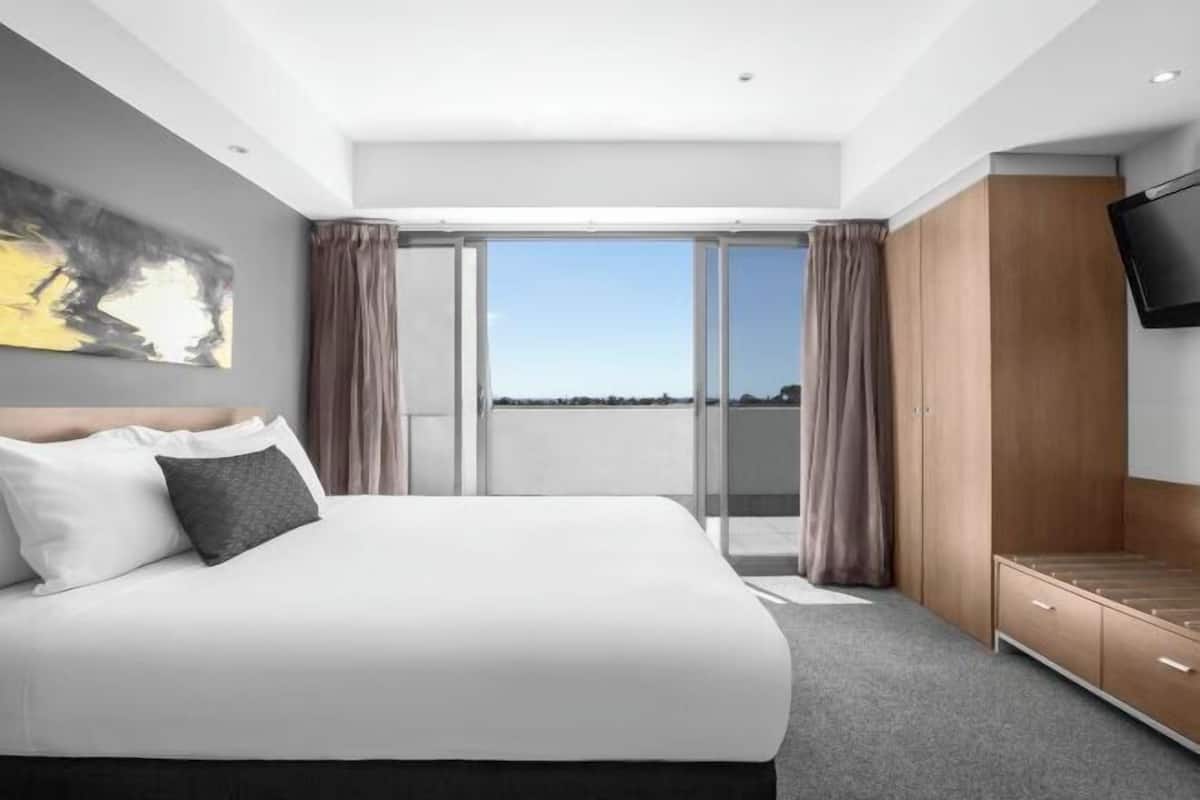 1 chambre, minibar, coffre-fort, bureau